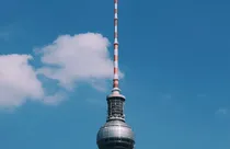 UK mobile carriers politely ask people to stop destroying 5G towers